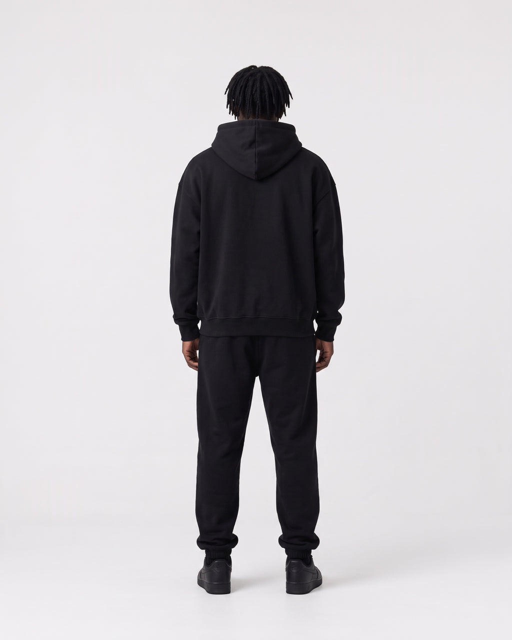 ESSENTIAL SWEATSUIT SET — black porte dos