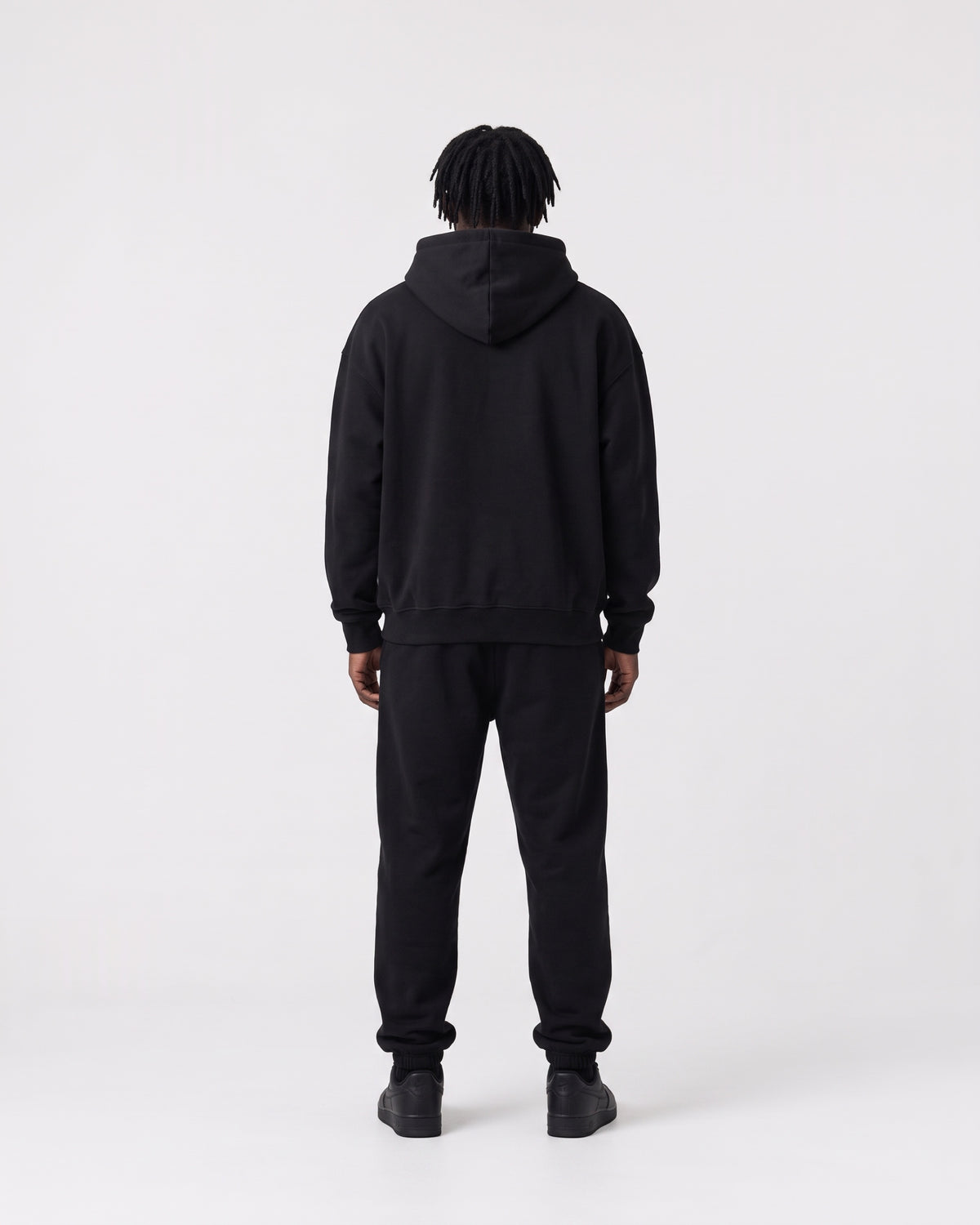 ESSENTIAL SWEATSUIT SET — black porte dos
